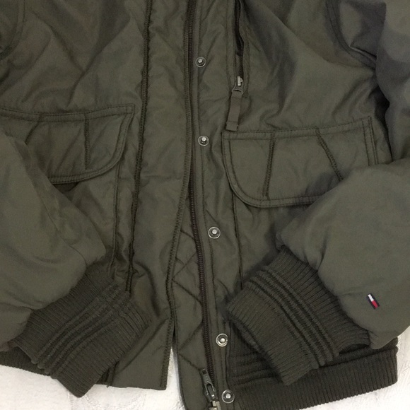 Tommy Hilfiger insulated pilot style slight crop - Picture 3 of 5